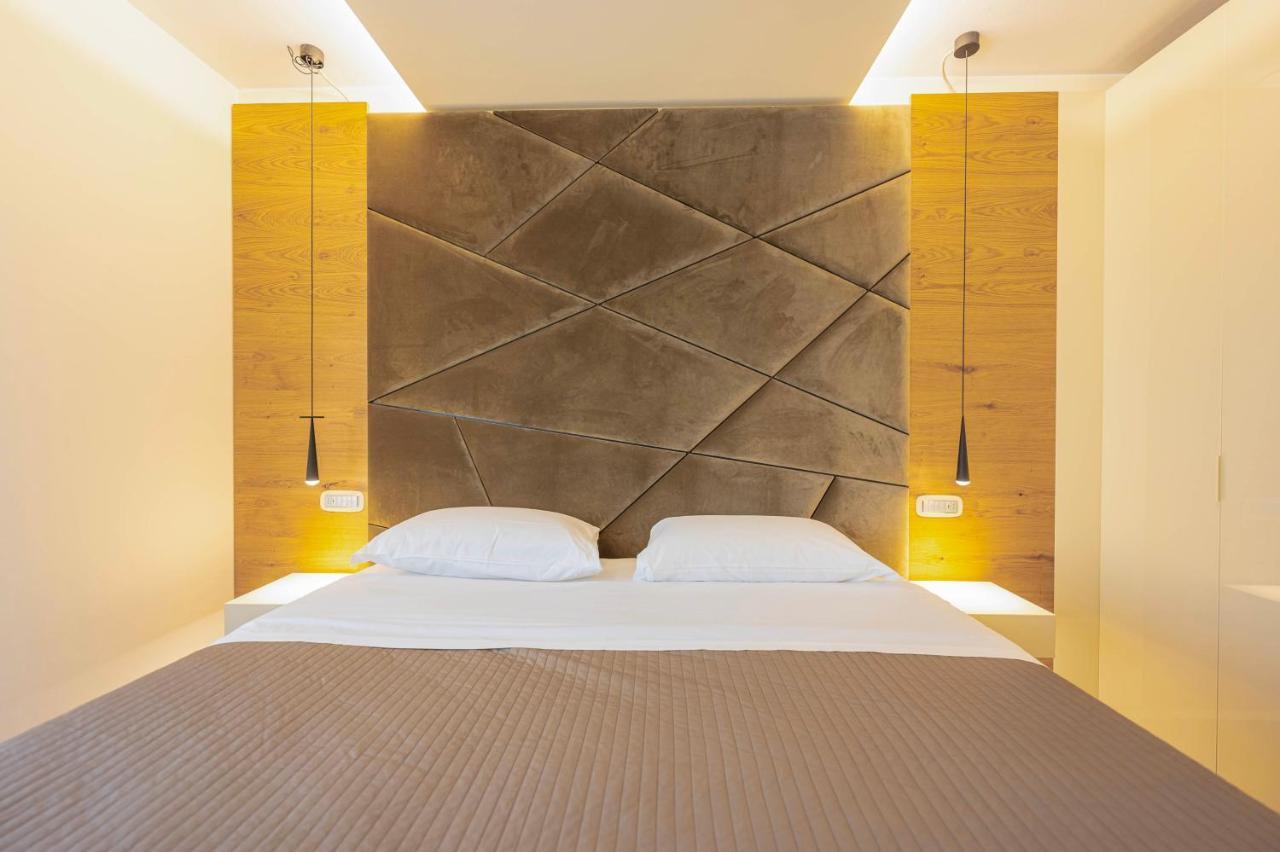 Venice New Luxury Penthouse - Free Parking And Roof Terrace Mestre Exterior foto