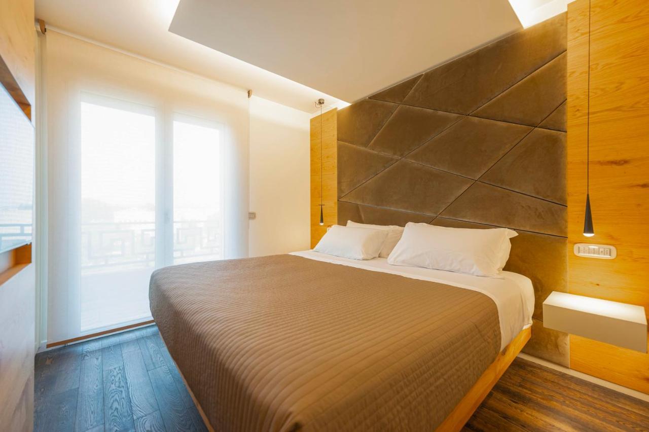 Venice New Luxury Penthouse - Free Parking And Roof Terrace Mestre Exterior foto